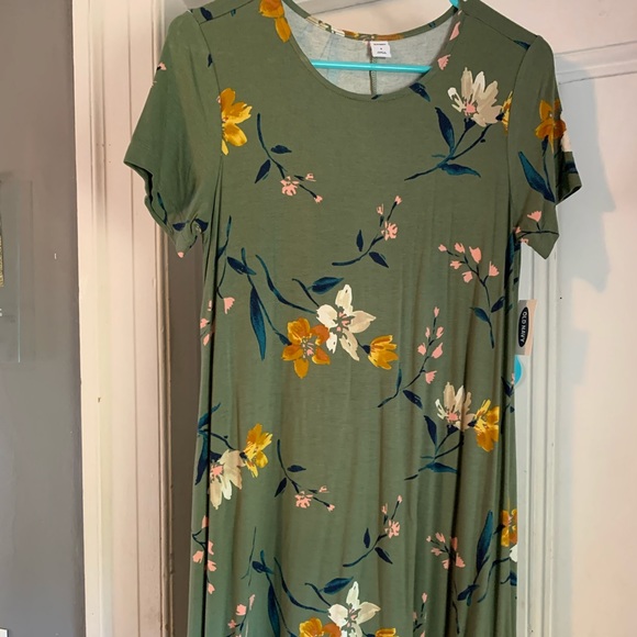 Old Navy Green Floral Dress - Picture 2 of 2